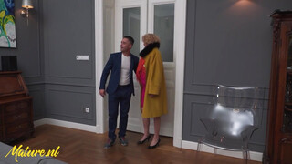 Mature.nl - Vén asszony popsiba baszva