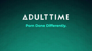 ADULT TIME - Lauren Phillips a méretes didkós milf
