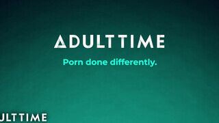 ADULT TIME - Hármas porno a konyhában