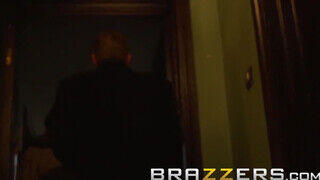 BRAZZERS - Jasmine Webb és az óriás farkú krapek