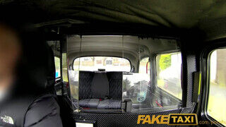 FakeTaxi - Jasmine Jae a szuper fullos milf