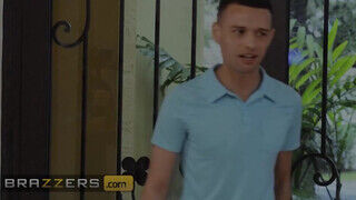 Brazzers - Casca Akashova kikezd a tini manussal