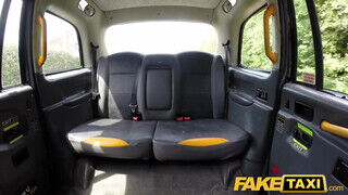 Fake Taxi - Ashleigh Devere a méretes cicis spiné