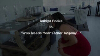 Ashlyn Peaks a nagy csöcsű nevelő anya