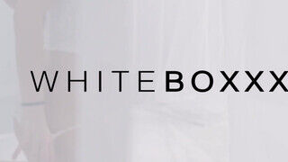 WhiteBoxxx - nyuszinak öltözött kiscsaj meghágva