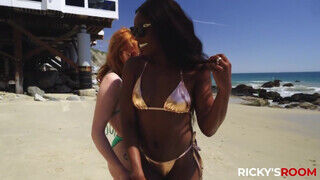 RICKYSROOM - Lacy Lennon és Ana Foxxx hármasban