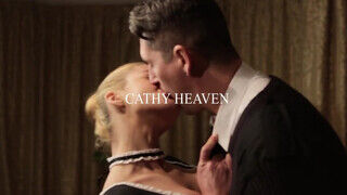 Cathy Heaven muffja meghágva