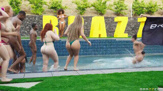 BRAZZERS - Luna Star tini krapekkal kúr