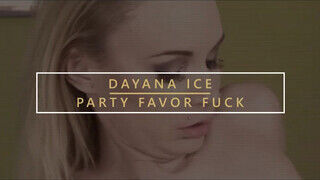 Dayana Ice picsája bekúrva
