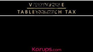 Karups - Vicky Love benyeli a dákót