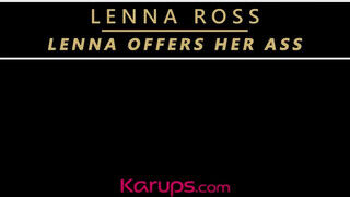 Lenna Ross hátsója megkúrva