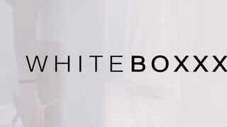 WHITEBOXXX - Tina Kay seggébe betolják