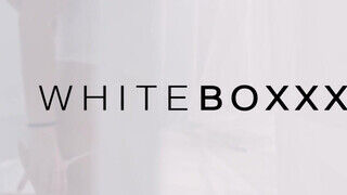 WHITEBOXXX - Chloe Lamour a hatalmas csöcsű milf