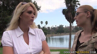Charlee Chase és Samantha Faye rámennek a hatalmas faszra