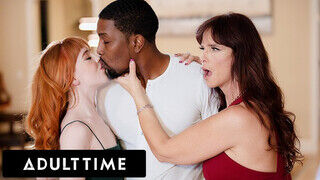 ADULT TIME - Syren De Mer és Madi Collins megosztják a csoki kárót