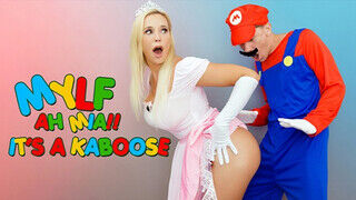 Super Mario is szereti a csajszit