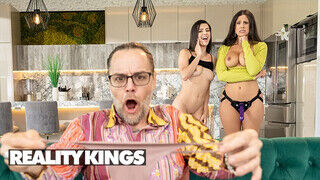 REALITY KINGS - Penny Barber és Kylie Rocket megkívánták egymást